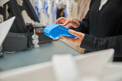 按pos機(jī)屏幕 按pos機(jī)屏幕