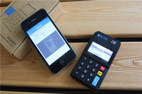 拉卡拉手機(jī)收款寶適合小商戶嗎?小身體大能量，值得擁有！