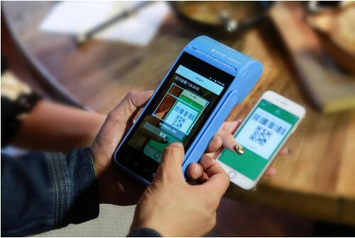 拉卡拉智能POS機集全支付、全受理于一體