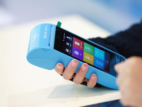 拉卡拉POS機(jī)的使用方法具體分六步，安排的明明白白！
