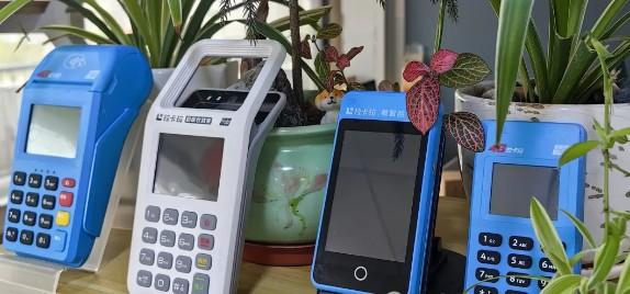 拉卡拉傳統(tǒng)POS，大POS注冊流程